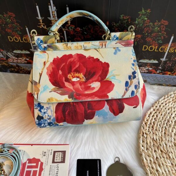 New Collection Dolce & Gabbana Bag 31