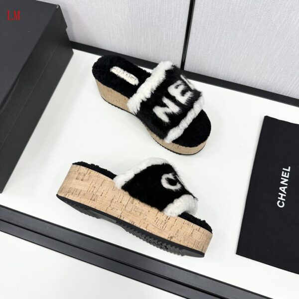 New Collection Chanel Shoes 332