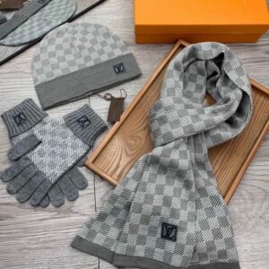 LV Scarf Hat Gloves 08 (18) 2311457