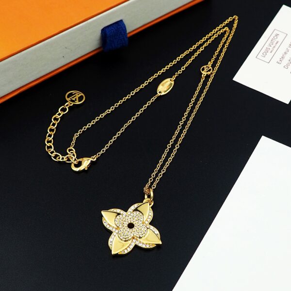 New Collection LV Necklace 02