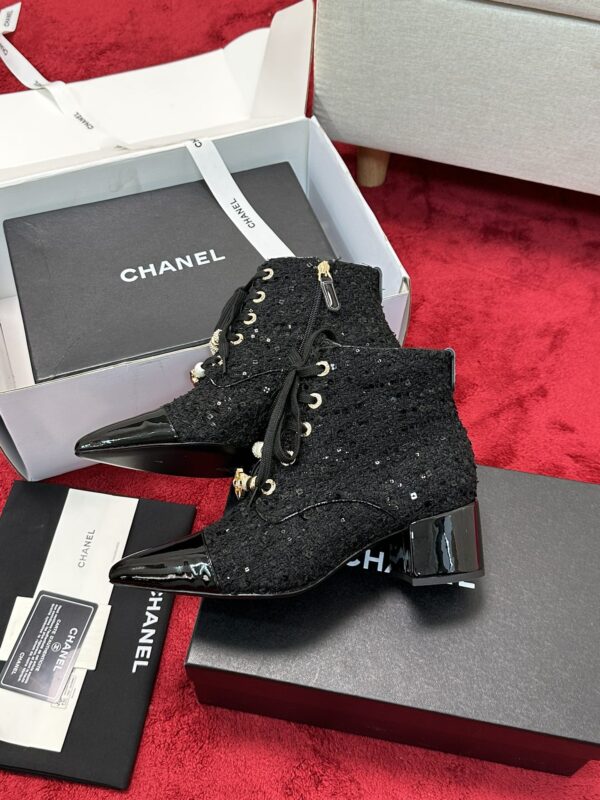 New Collection Chanel Shoes 386