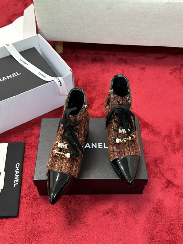 New Collection Chanel Shoes 386