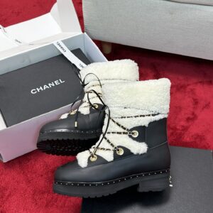 New Collection Chanel Shoes 389