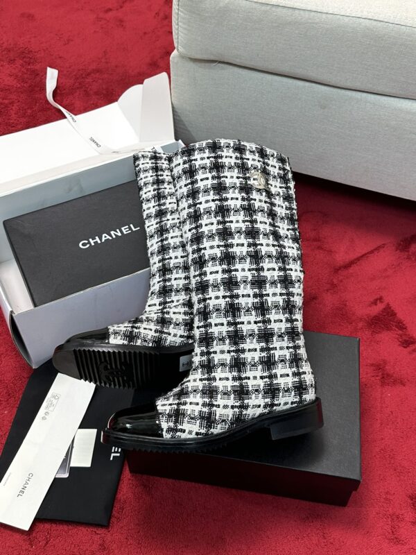 New Collection Chanel Shoes 382