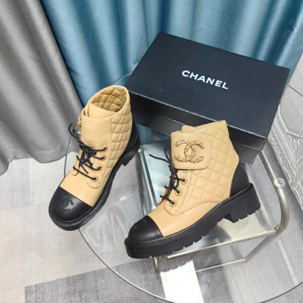 New Collection Chanel Shoes 372