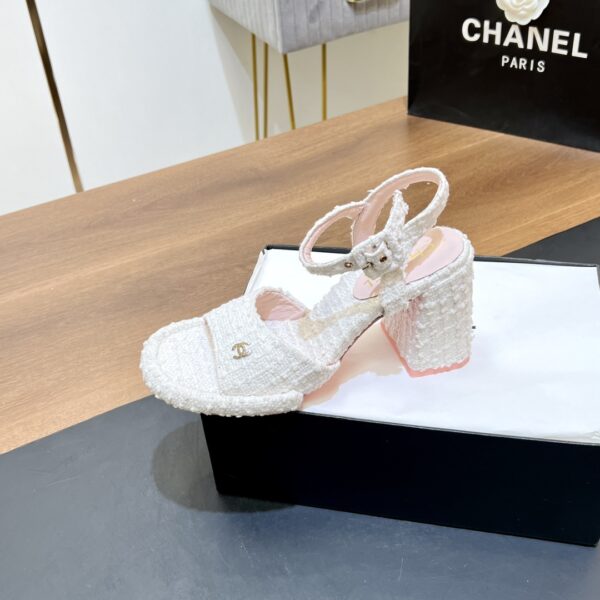 New Collection Chanel Shoes 362