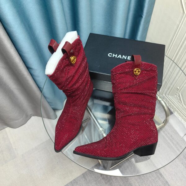 New Collection Chanel Shoes 374