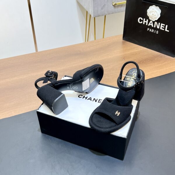 New Collection Chanel Shoes 362