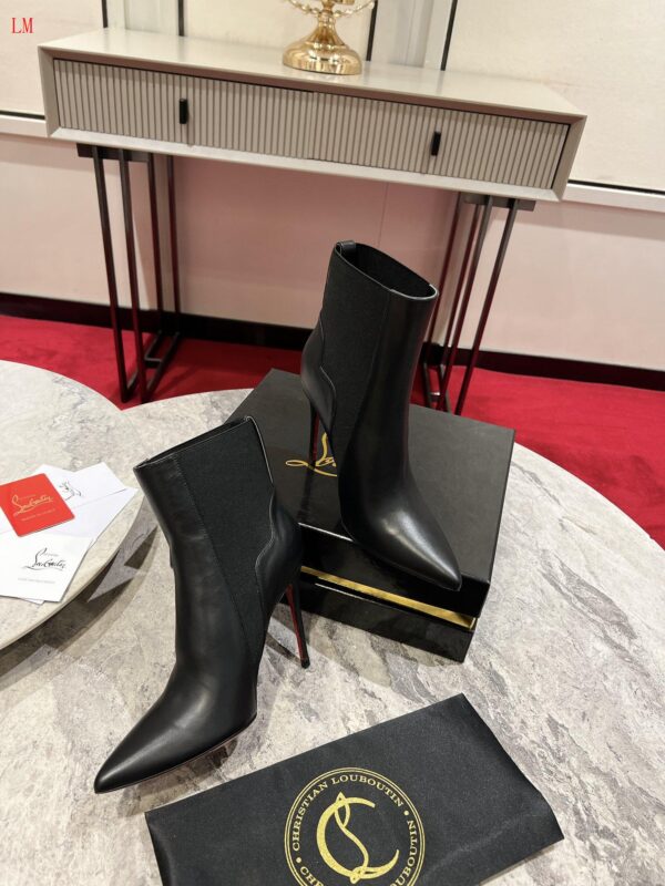 New Collection Christian Louboutin Shoes 020