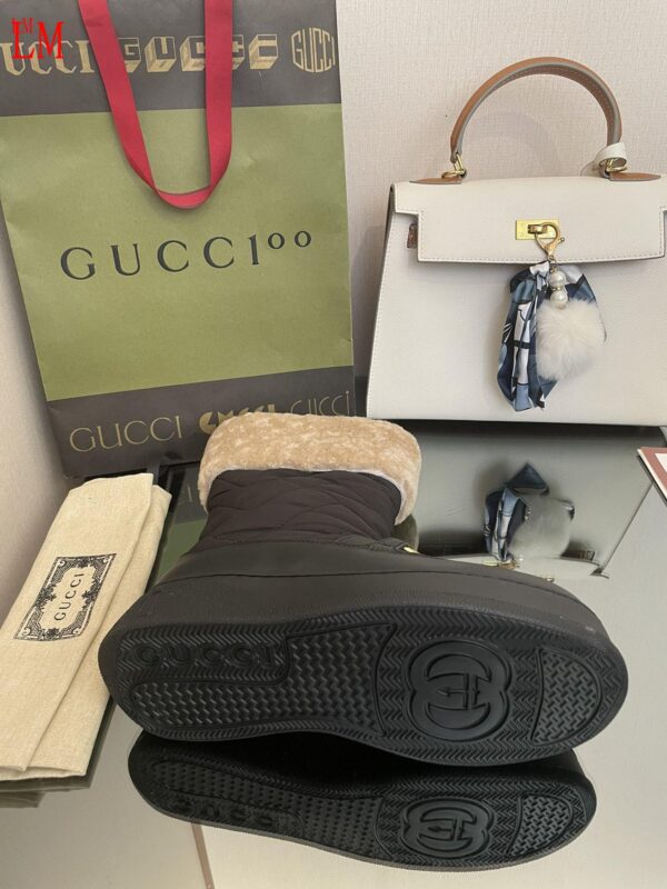 New Collection Gucci Shoes 343