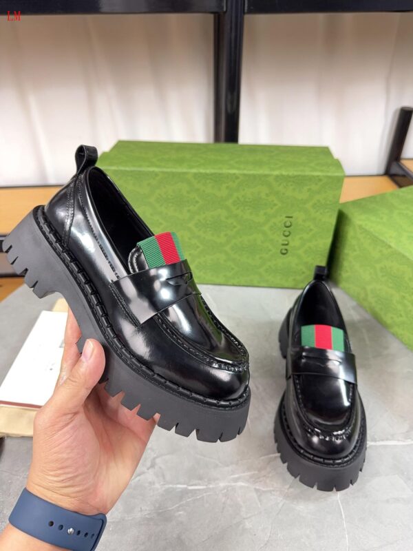 New Collection Gucci Shoes 339