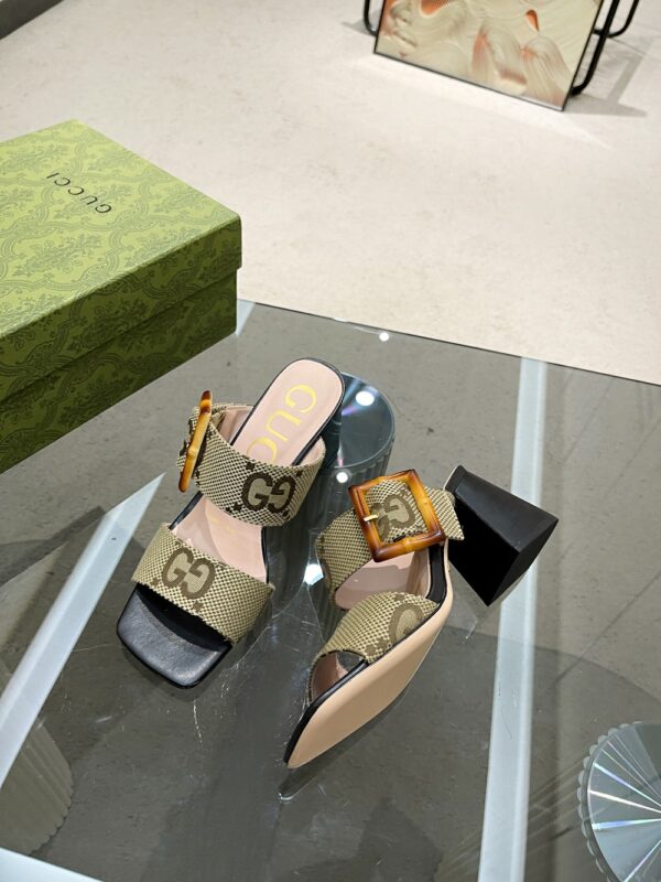 New Collection Gucci Shoes 322