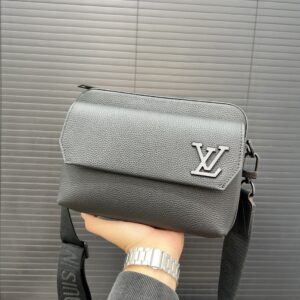 New Collection LV Bag 1917