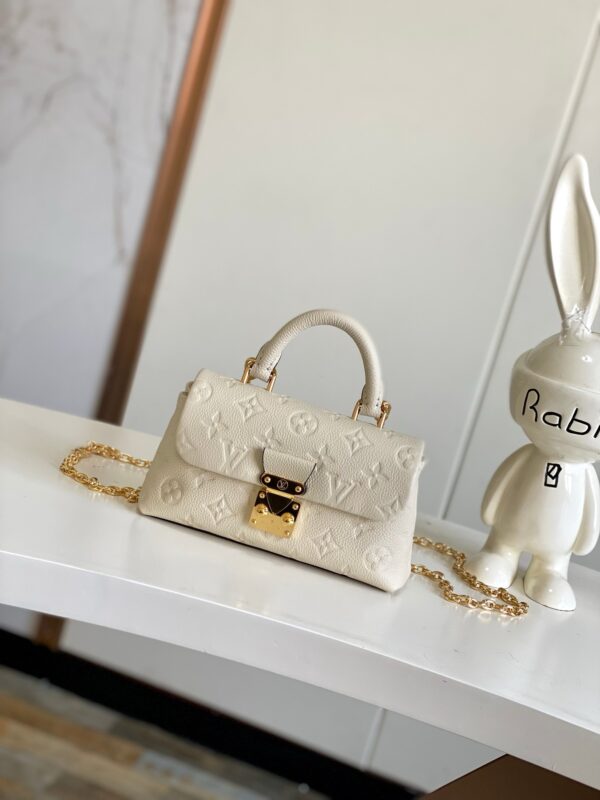 New Collection LV Bag 2042